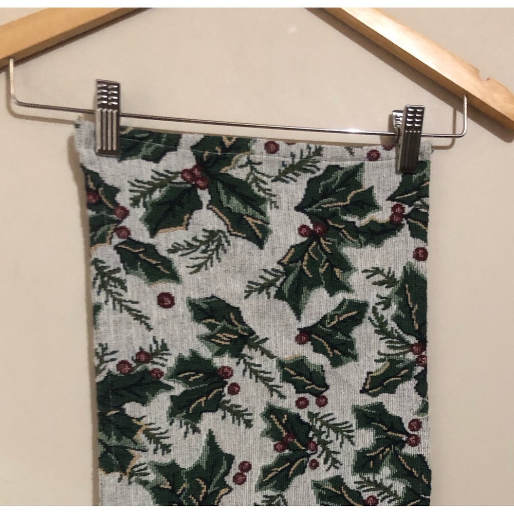 🐱 Christmas Table Runner - Picture 2 of 5